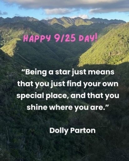 Wishing everyone a fabulous 9 to 5 Day in honor of the late great Dolly Parton who gave her whole heart to everything she did. May her words inspire you to become a star in your own life and in the lives of others ⭐️
