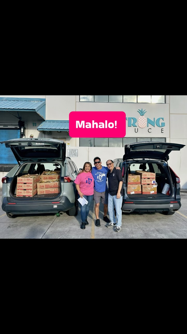 Big Mahalo to DOLE for donating cases of pineapples, bananas and bags of chopped pineapple! 🍍🍌🍍 

#hawaiimealsonwheels #dole